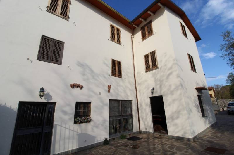 Villa in vendita a Loro Ciuffenna Arezzo